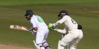 Pakistan 100-2 after Abid's fighting 42