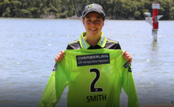 Sydney Thunder: Lauren Smith to wear iconic No. 2