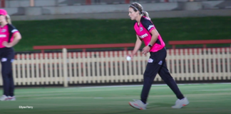 Sydney Sixers play first trial in lead up to WBBL|06