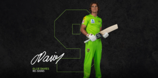 Sydney Thunder: Young gun re-signs with Thunder