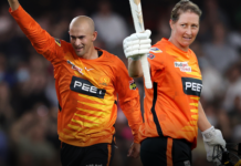 Perth Scorchers: Agar, Devine receive Top Honours