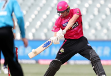 Sydney Sixers young gun signs on for three