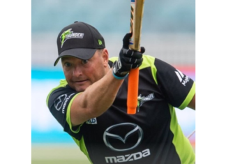 Sydney Thunder thanks WBBL coach Trevor Griffin for his services