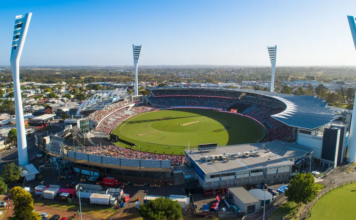 Melbourne Renegades locked for Geelong return