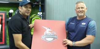 Lahore Qalandars presenting new head coach Darren Gough with a plaque