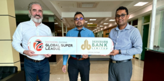 Jamie Stewart, Global Super League representative, Imran Badruddin, Demerara Banks Senior Manager & Demerara Banks CEO, Dowlat Parbhu