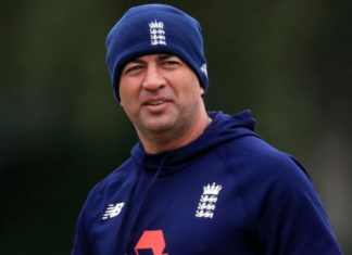 Adam Hollioake Head Coach