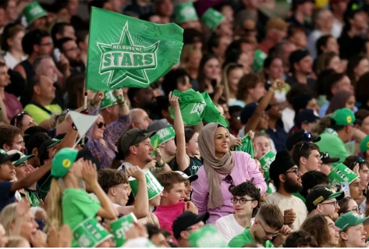 Crowd Cheering in BBL Game